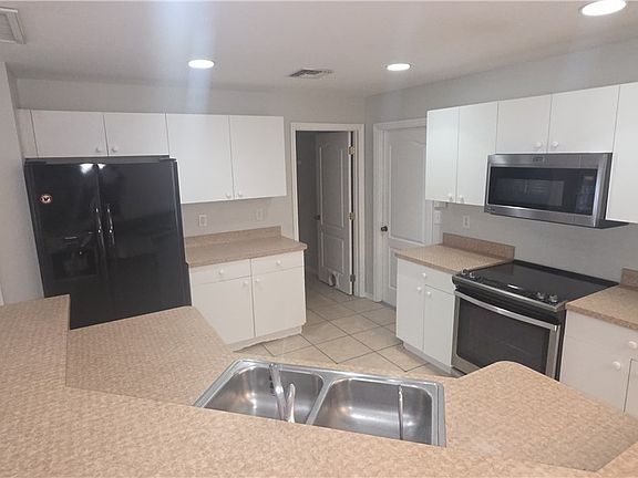 5th image of 4306 5th St W