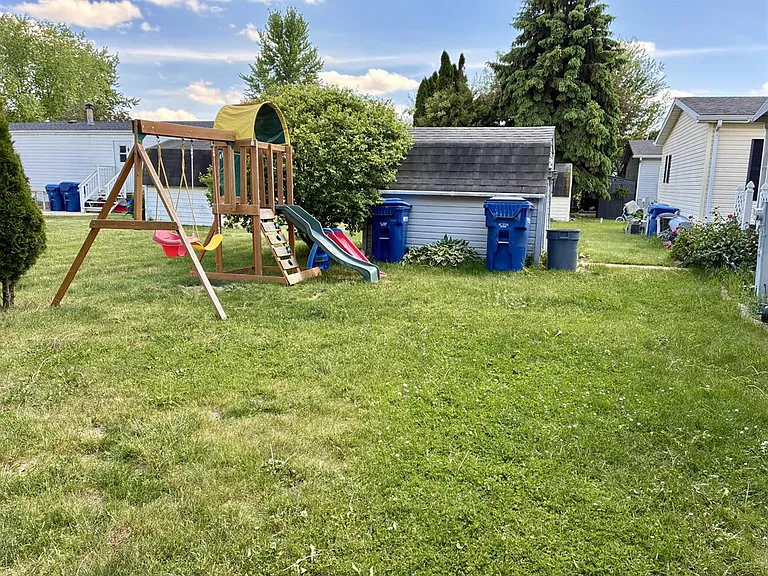 840 Bel Air Ln — Photo 22