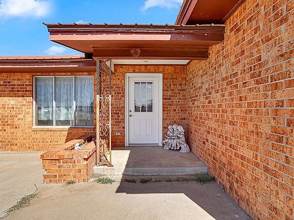 3rd image of 705 Jeffery Rd