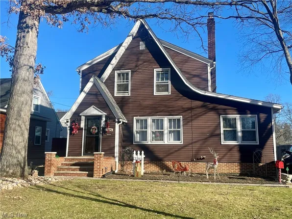 2365 16th St, Cuyahoga Falls, OH 44223
