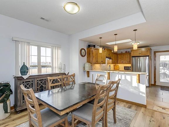 5th image of 2232 Cottonwood Ln