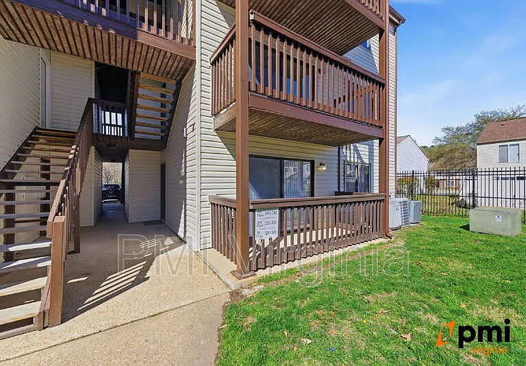 326 Wells Ct — Photo 11