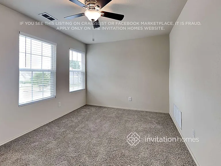 2820 Englefield Grn — Photo 12