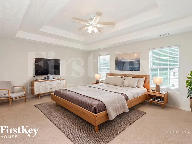 4447 Chester Ln — Photo 10