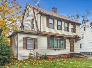 35 Lake St, Hamden, CT 06517