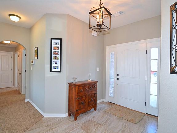 3rd image of 1057 Tarah Knolls Cir