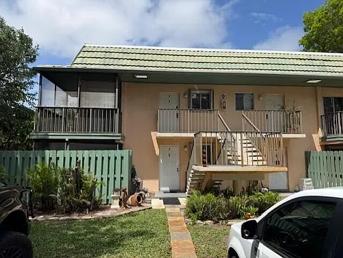 1844 Fairview Villas Dr #3 Photo 1
