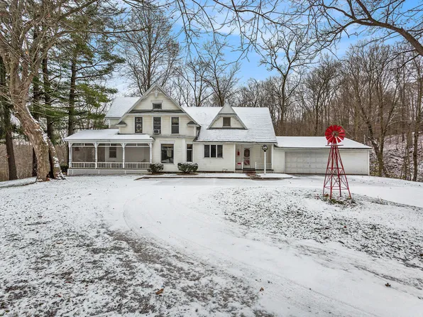 10078 Bend Dr, Jenison, MI 49428