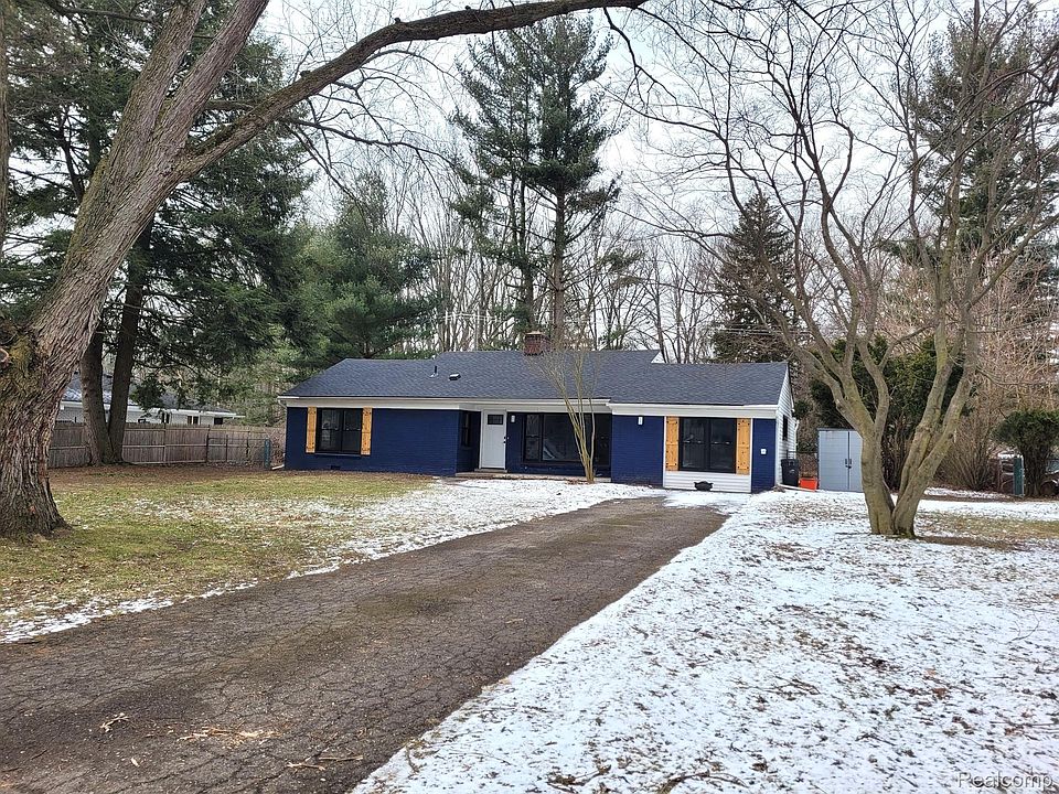 1st image of 18001 Fairfield St