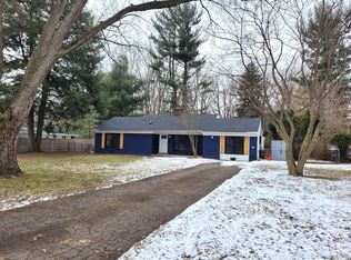18001 Fairfield St, Livonia, MI 48152