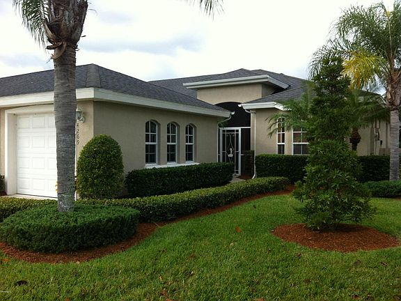 3rd image of 4269 Woodhall Cir