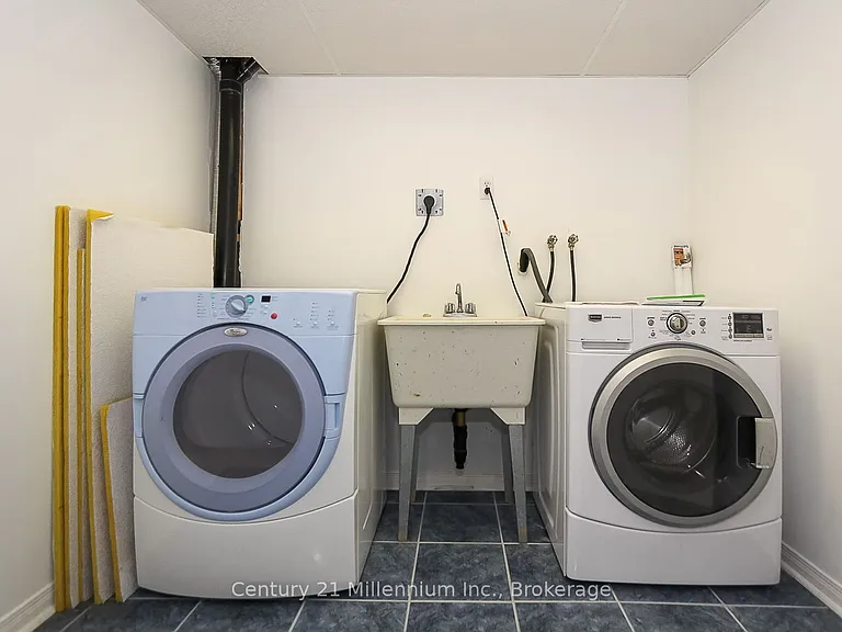146 Settlers Way #36 — Photo 31