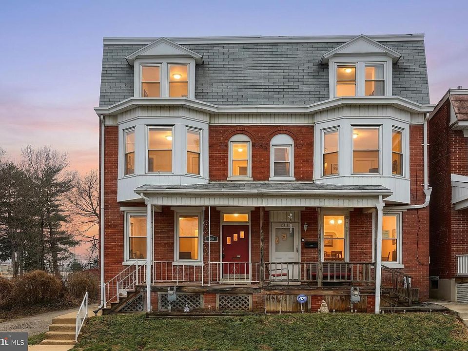 1st image of 213 Parkway Blvd