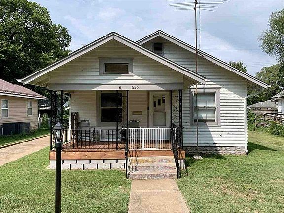 2nd image of 625 N Emporia St