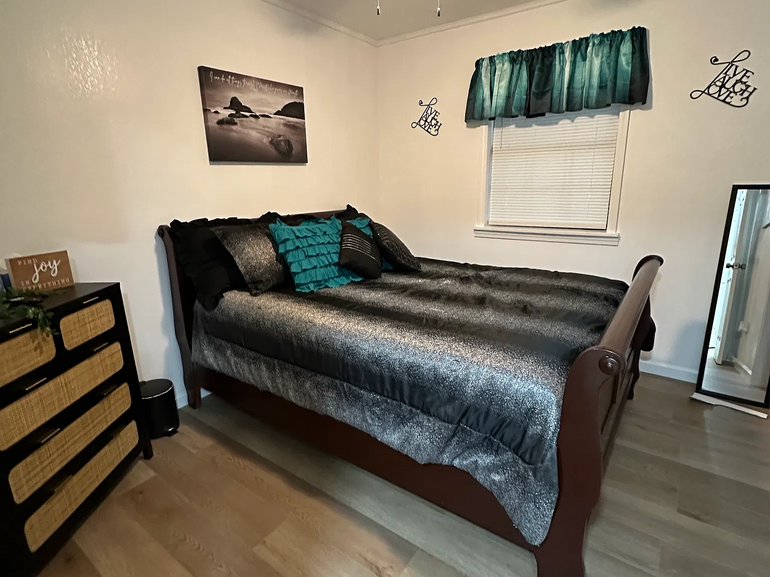 3 bed, 1380 sqft, $1,850 — Photo 4