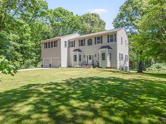 4th image of 167 Winnapaug Rd