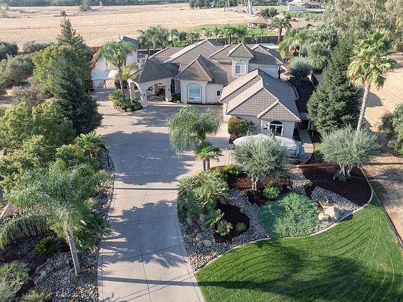 2nd image of 2861 Trovare Ct