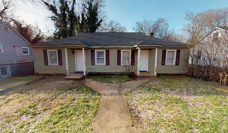 17 B Eastlan Dr — Photo 1
