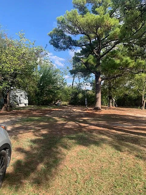 Studio, 1.0 bath, 3000 sqft, $400 — Photo 3