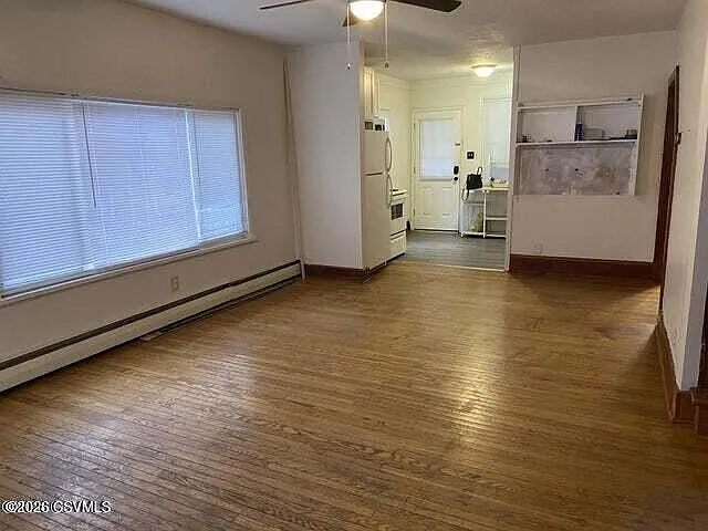 2 bed, 1200 sqft, $1,350 — Photo 2
