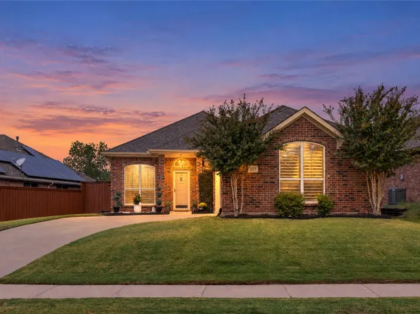 1829 Melton Dr, Carrollton, TX 75010