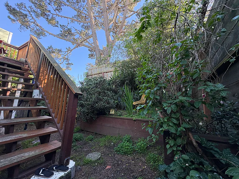 27 Samoset St — Photo 11