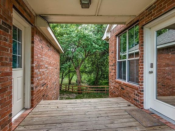 4th image of 617 Creek View Dr