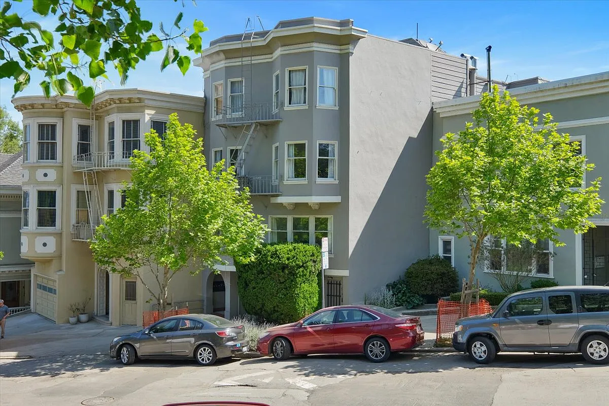 123 Buena Vista — Photo 1