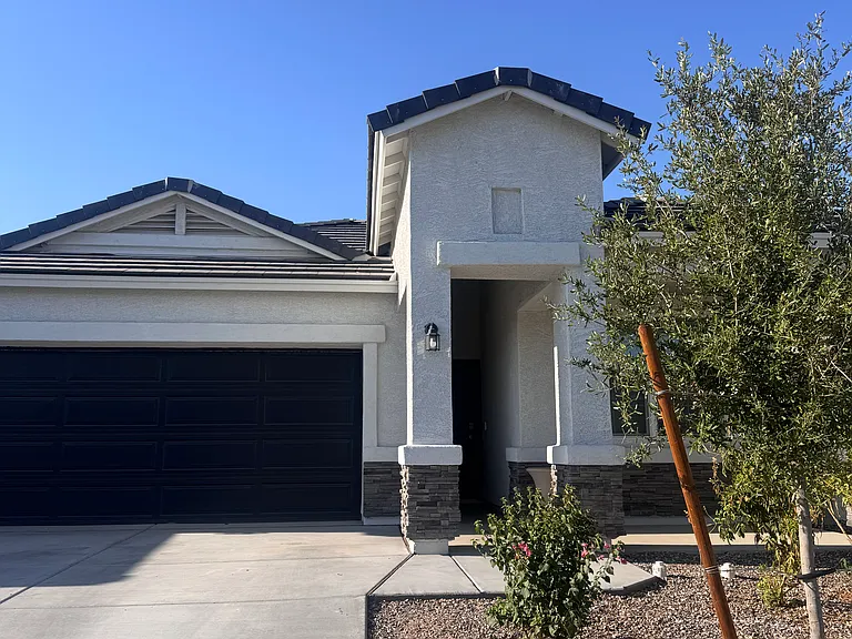 10522 W Spencer Run — Photo 1