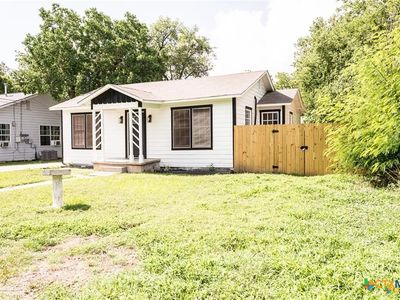 1004 E Buena Vista Ave, Victoria, TX, 77901