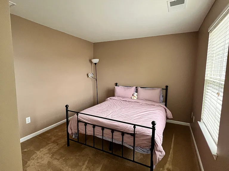 517 Aviemore Dr — Photo 11