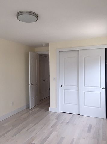 2nd image of 210 Brighton 15th St APT 2B