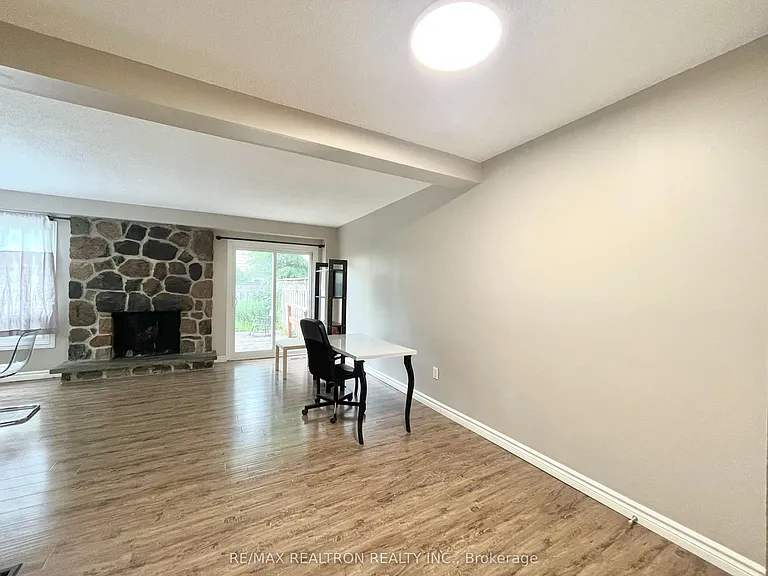 105 Carlton Rd #54 — Photo 6
