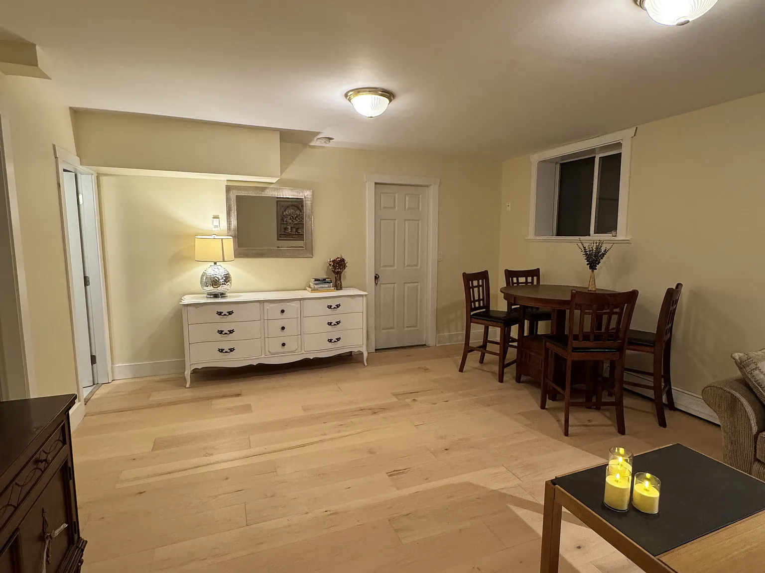 1 bed, 700 sqft, $1,600 — Photo 4