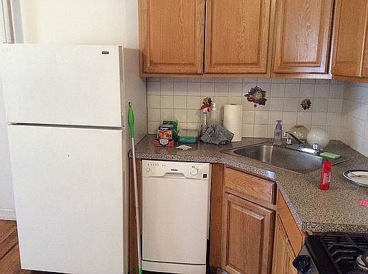 2nd image of 382 7th Ave APT 3L