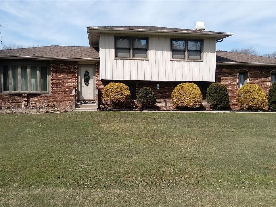 1st image of 809 N Edmond Ct
