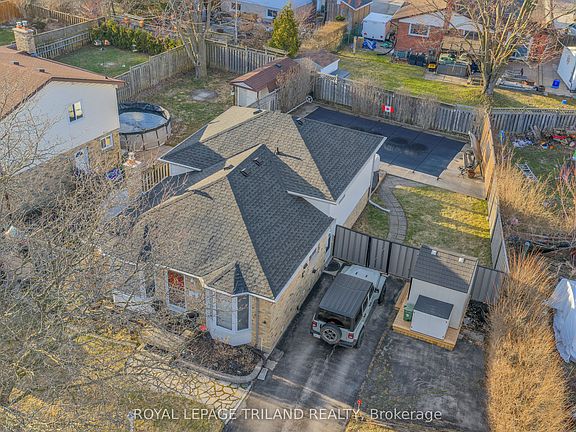 2nd image of 150 Banbury Rd