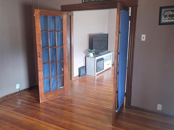 5th image of 4811 Germania St