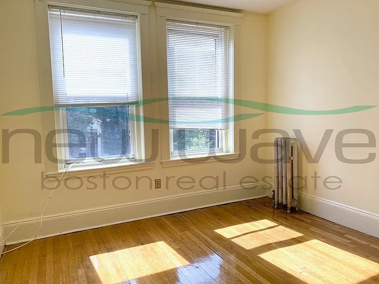 55 Queensberry St #7 — Photo 7