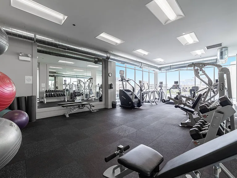13thirteen Randolph Street Lofts — Photo 10