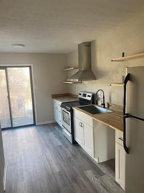 1st image of 4800 Cannon Ridge Dr #D