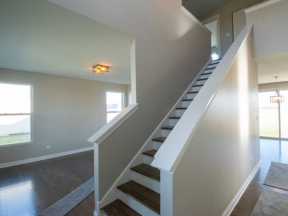 3rd image of 20925 Dexter St