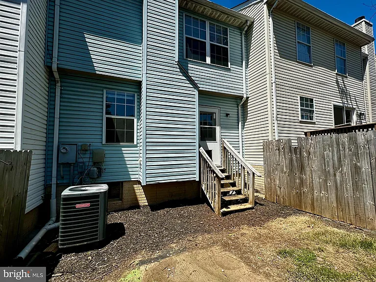 404 Cabin Ct — Photo 49