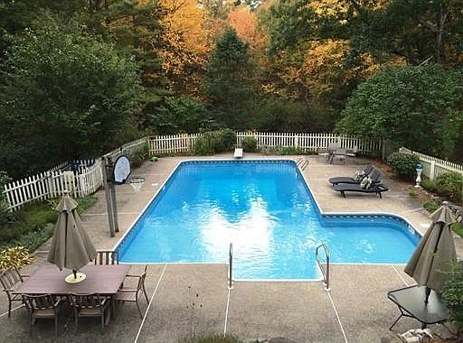 2nd image of 114 Kristin Drive Ext