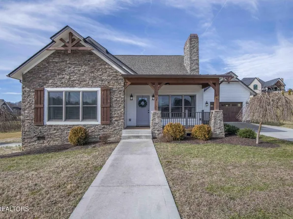 1562 Pullen Rd, Sevierville, TN 37862