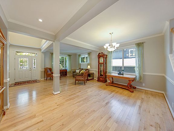 2nd image of 25312 NE 3rd Pl