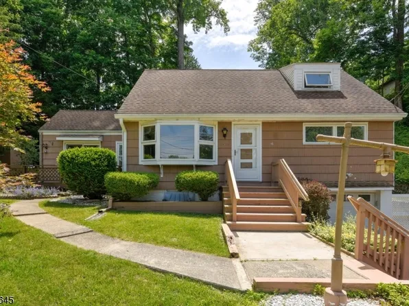 16 Lenape Ave, Andover Twp., NJ 07860