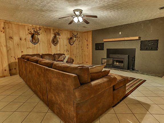 4th image of 531 Greely Dr