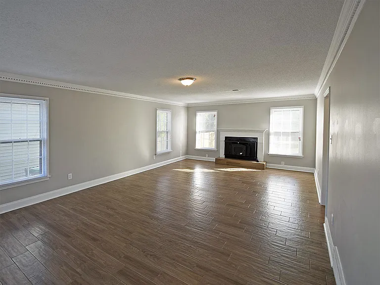 4108 Nipoma Cv — Photo 3