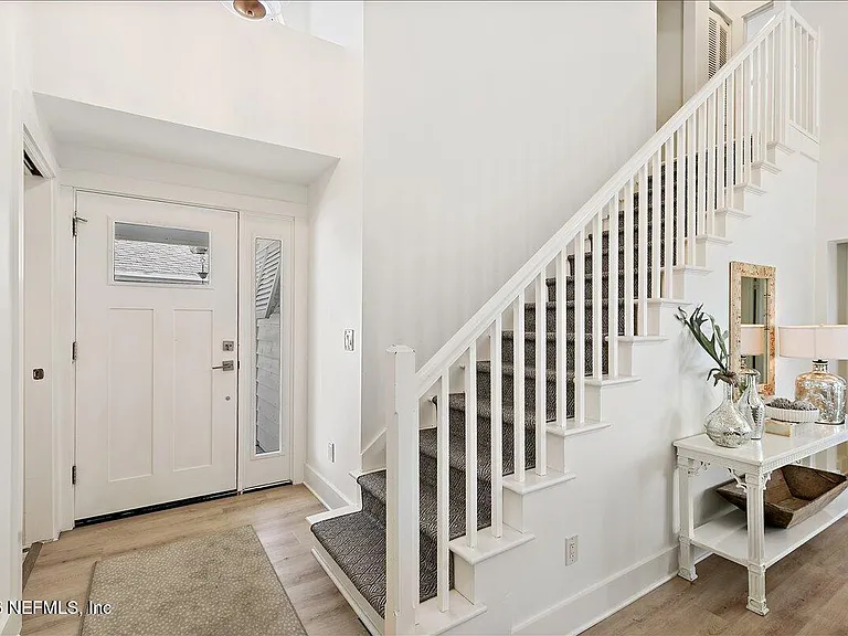 107 Island Dr — Photo 8